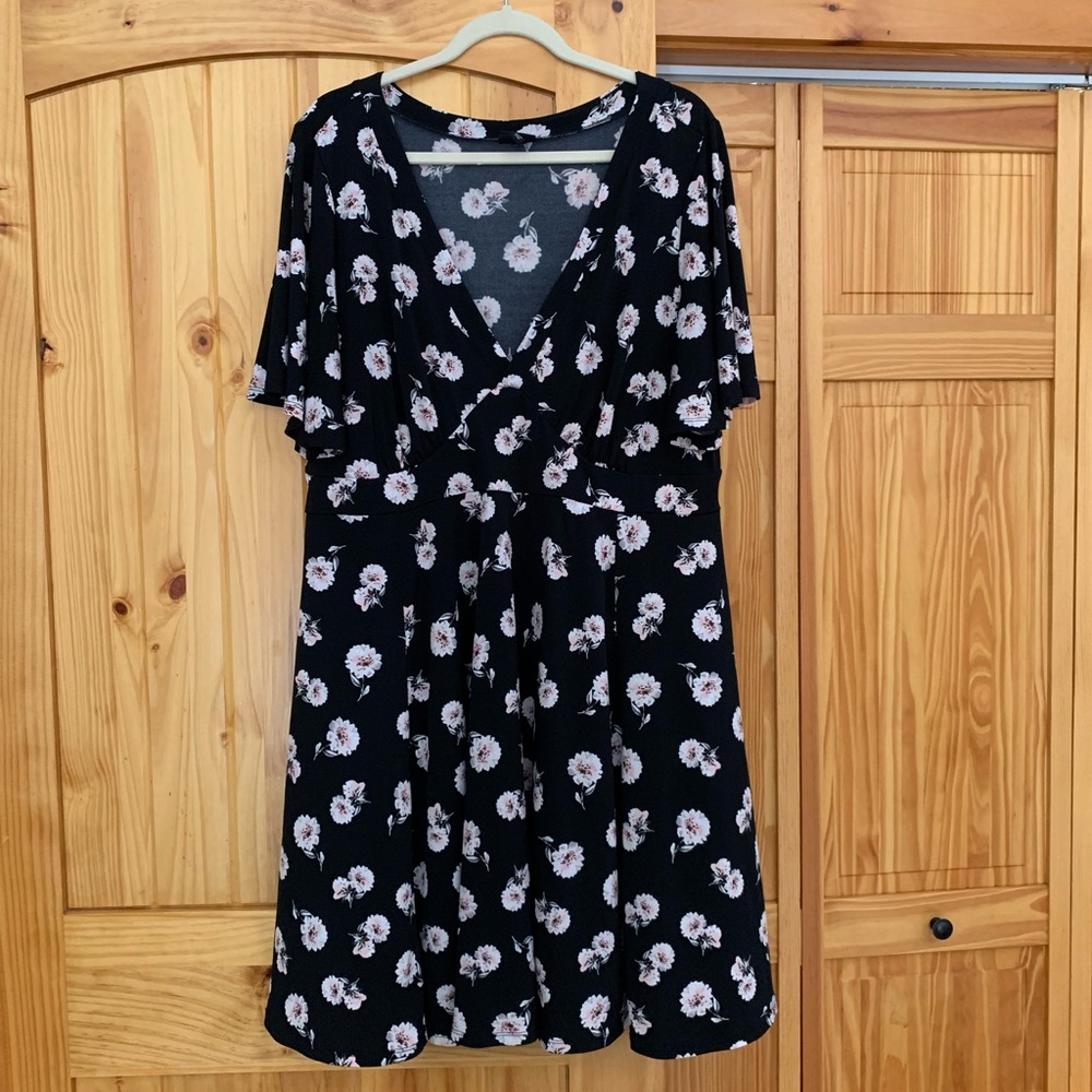 Torrid Size 2 Dress 🌸